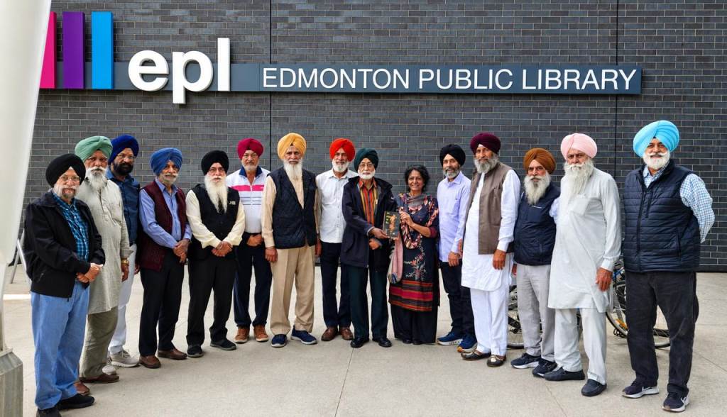 Madam Baksh Sanghas book Tur Chaan Di Tor released in Edmonton Canada Kavi Darbar also decorated